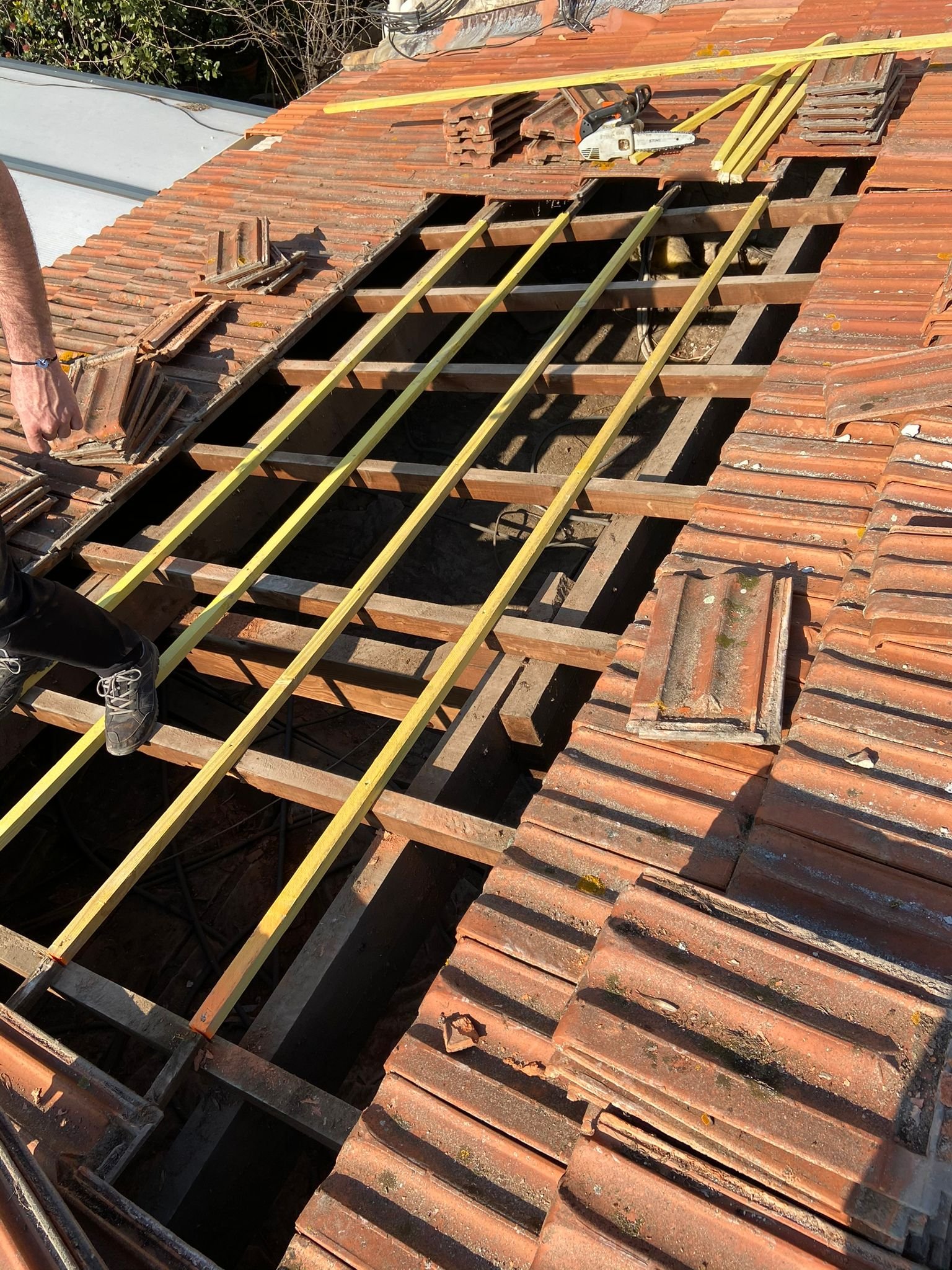 Réalisation Artisan couvreur Fréjus - Aubert Couverture